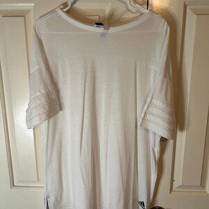 Adidas White Short-sleeve w/3 stripes on sleeve-Large